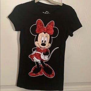 Adorable Minnie Mouse tshirt!